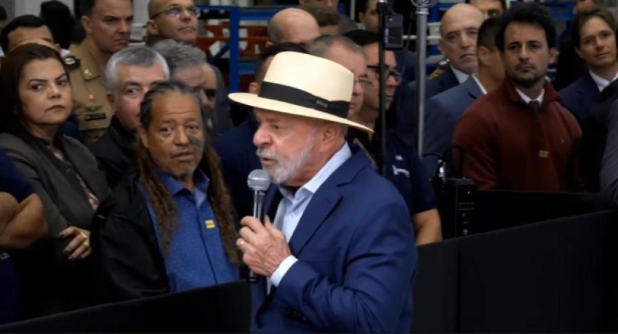 Lula defende Forças Armadas para 