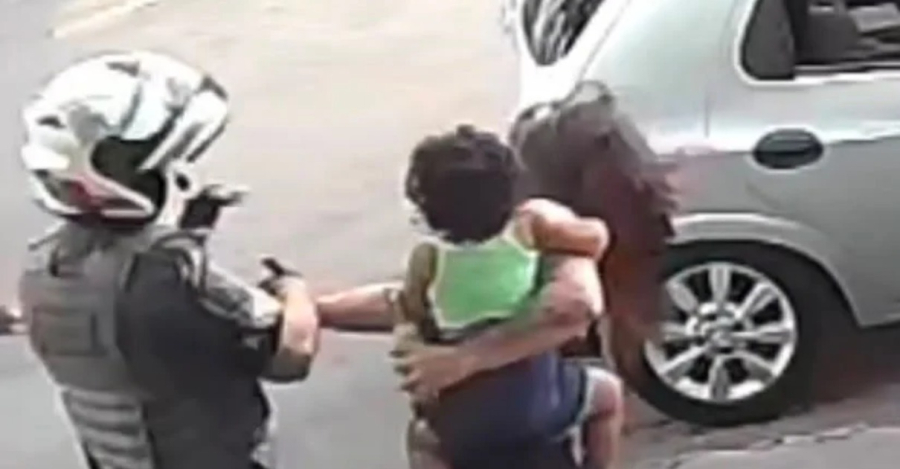 Erika Hilton aciona MP após PM dar soco em mulher com bebê no colo em Sorocaba 