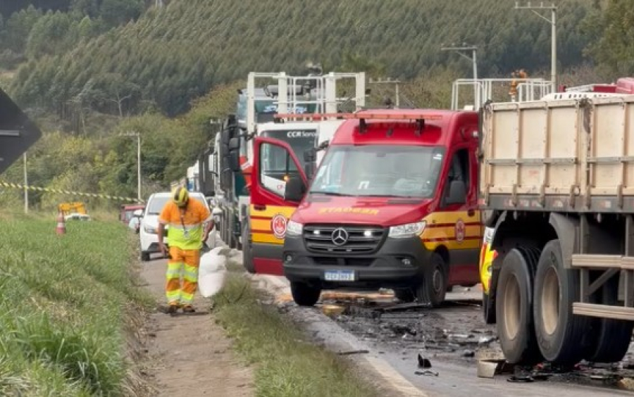 Motorista morre em acidente na Estrada dos Minérios entre Salto de Pirapora e Votorantim