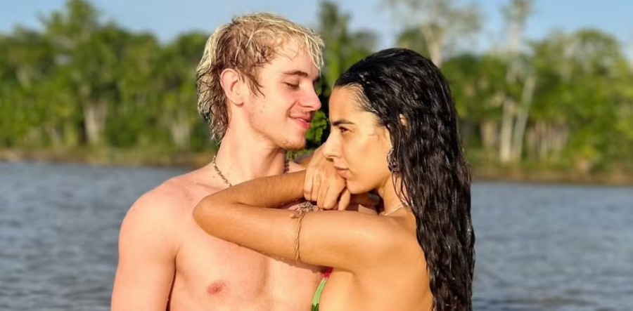 Juliano Floss anuncia fim do relacionamento com Marina Sena