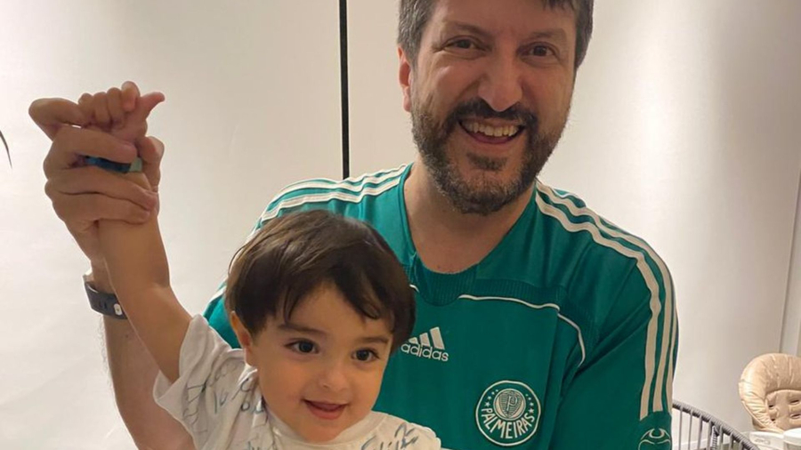 Lito Sousa diz não ter medo de morrer e se emociona ao falar do filho