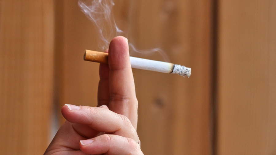 Tabagismo é maior entre jovens de 16 a 24 anos, alerta pesquisa