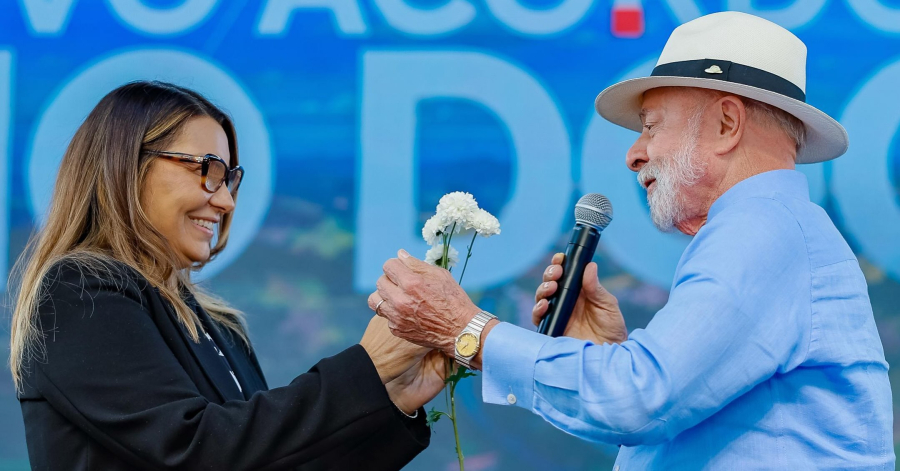 Lula se declara a Janja no aniversário: “Meu amor”