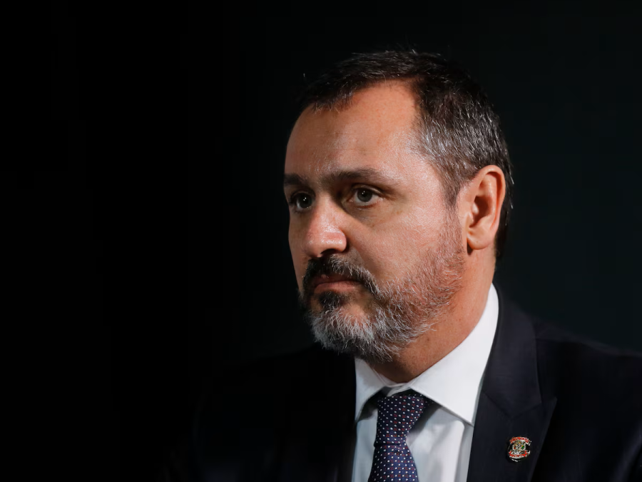 STF tem maioria para manter diretor da PF afastado, mas julgamento é suspenso