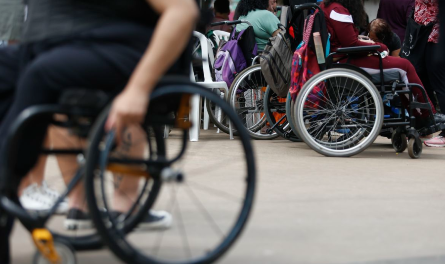 Cargos de liderança são só 1,5% das vagas para pessoas com deficiência