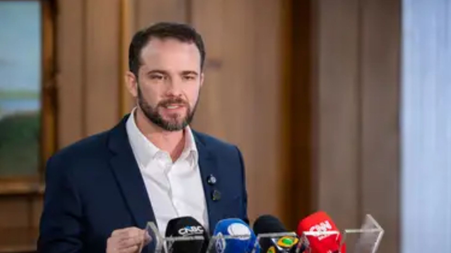Bets que continuarem no ar após prazo serão bloqueadas, diz Durigan