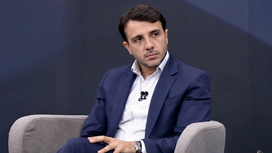 Partido Missão recorre ao TSE para incluir Renan Santos em debate da Globo