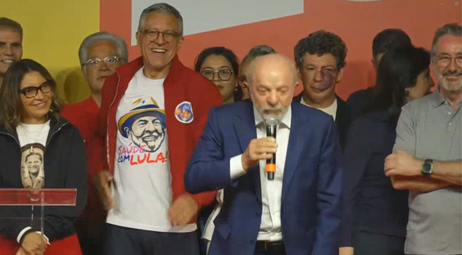 Lula sobre bolsonaristas: 'nós vamos derrotá-los'