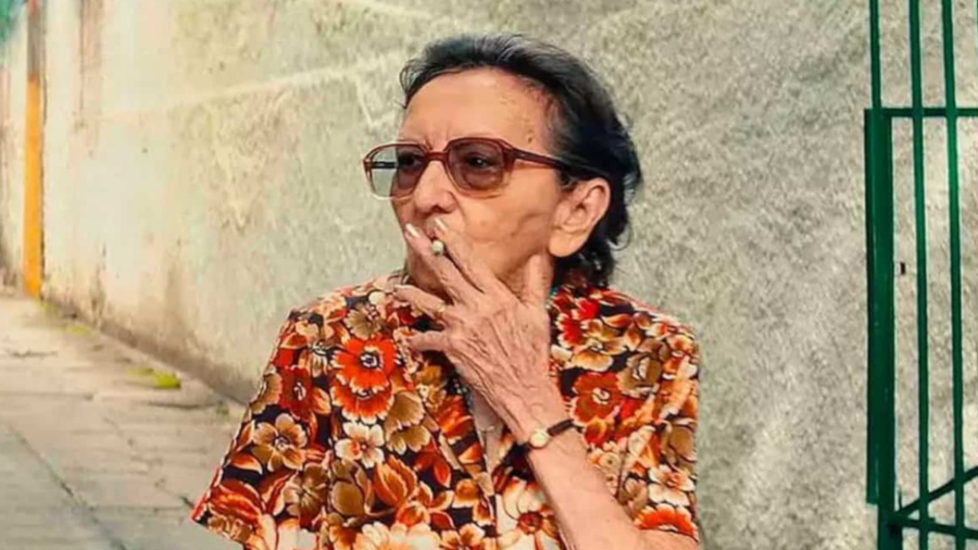 Tânia Maria pede que idosos votem nas eleições